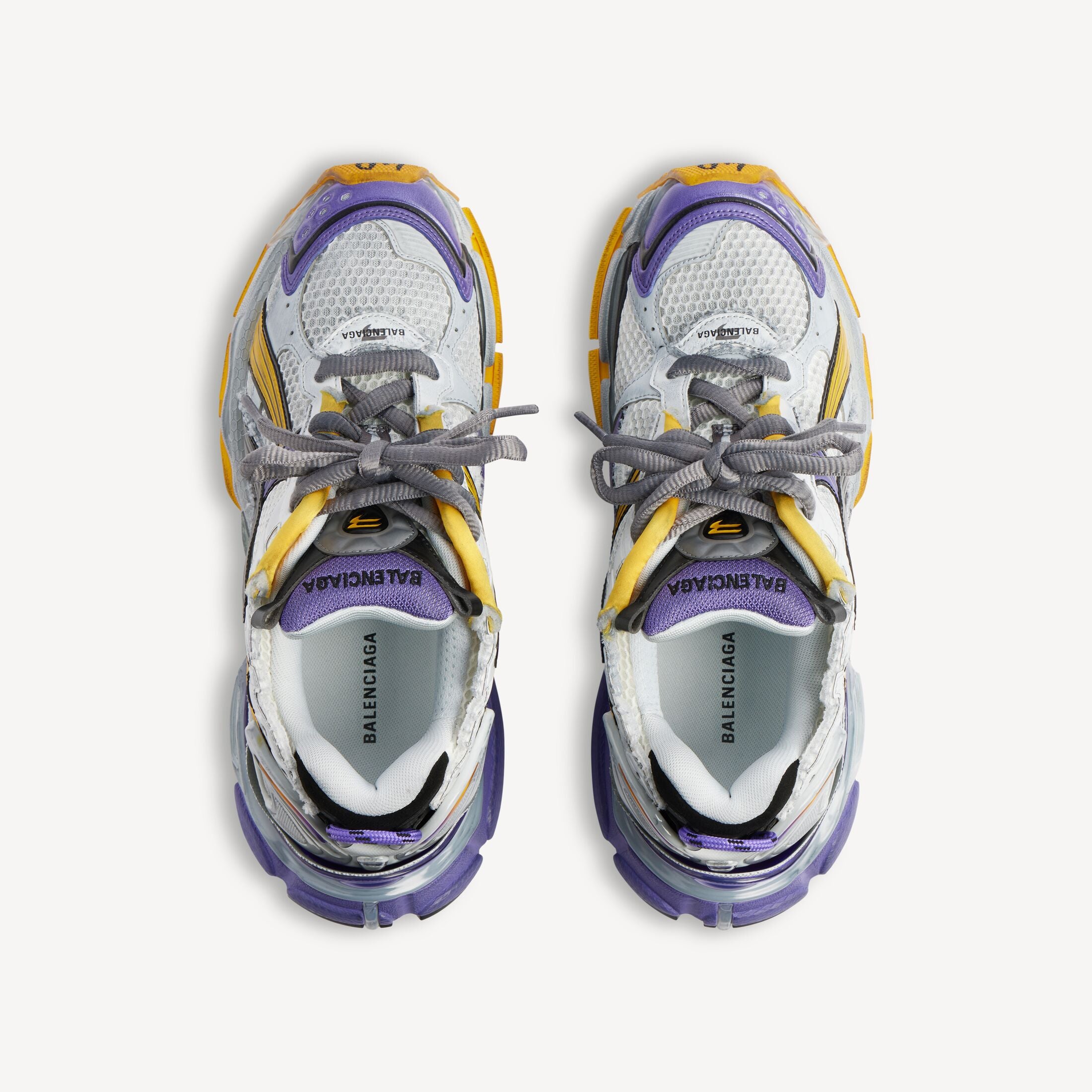 Balenciaga
Runner Sneaker