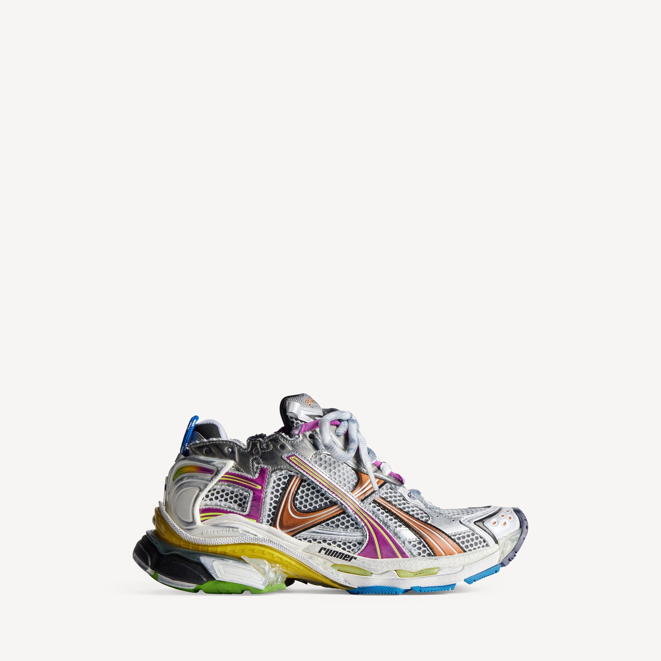Balenciaga
Runner Sneaker